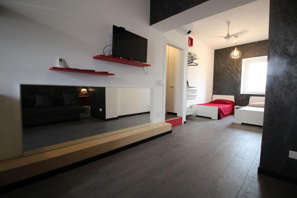 Monolocale Trainspotting Appartement Verona Buitenkant foto