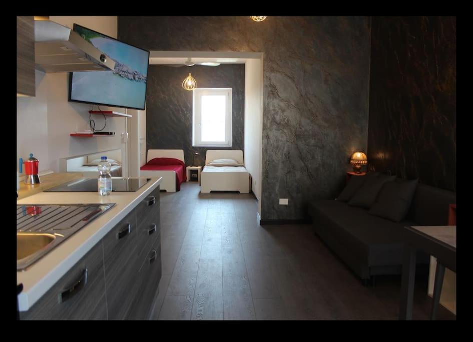 Monolocale Trainspotting Appartement Verona Buitenkant foto