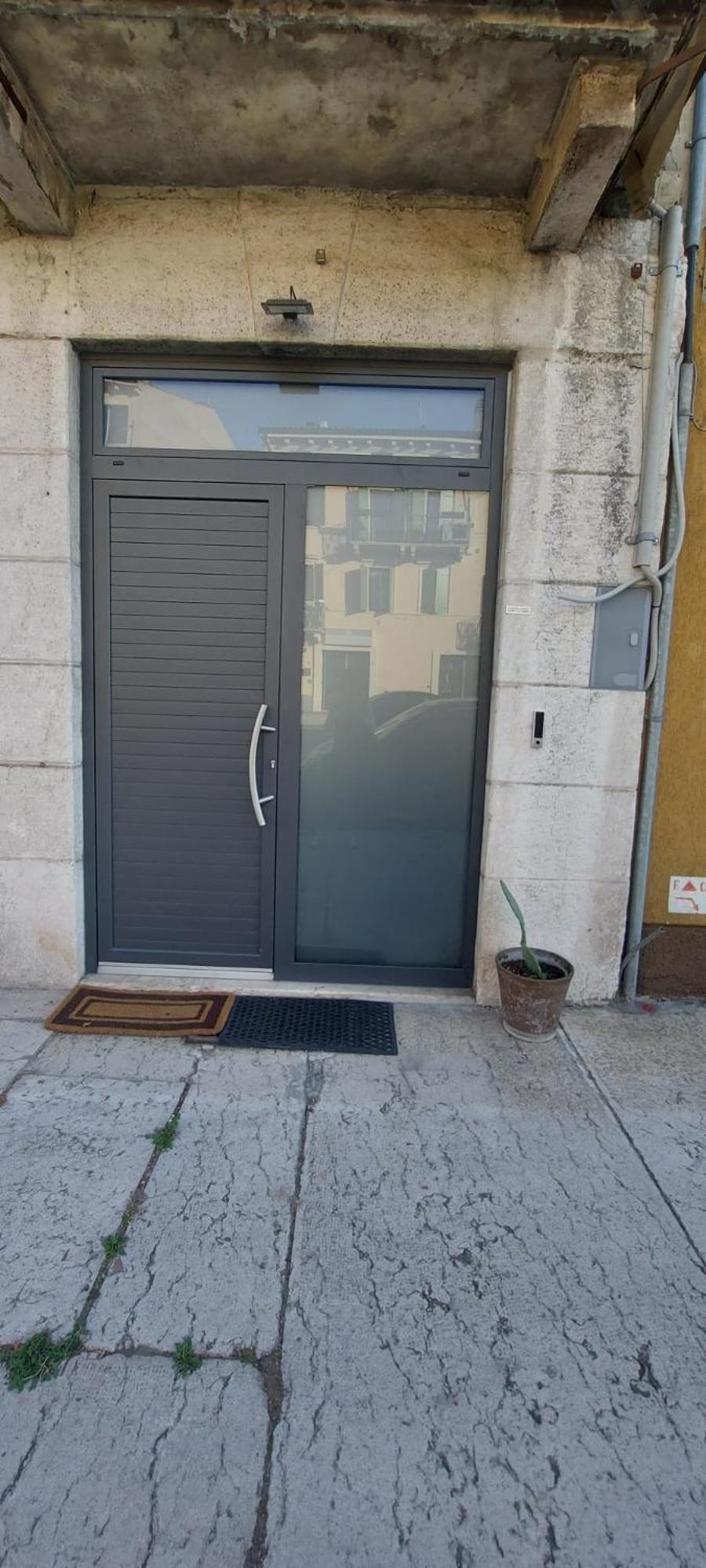Monolocale Trainspotting Appartement Verona Buitenkant foto